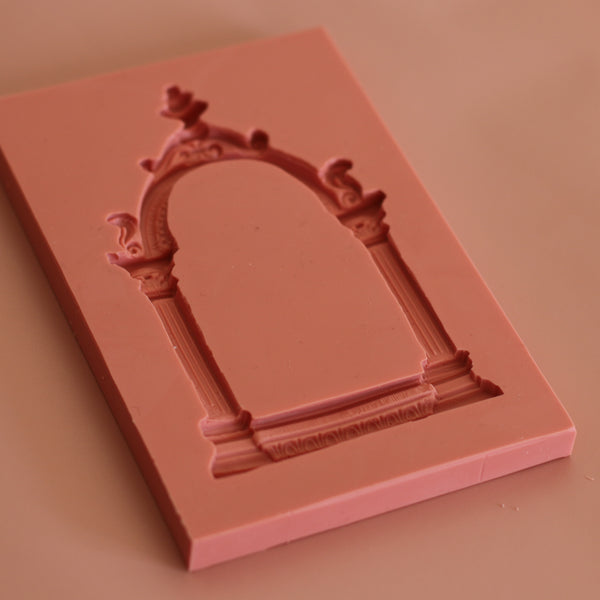 The Neoclassical Arch and Pillar