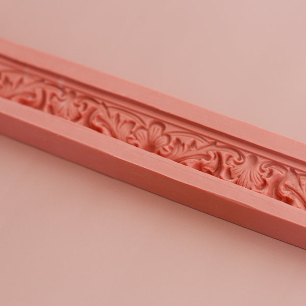 The Grand Baroque Border